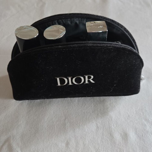 Dior makeup set like new, foundation, bronzer, glow, lipsticks