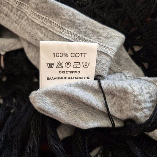 Short-sleeve T-shirt with fringes Iso like new, black and gray