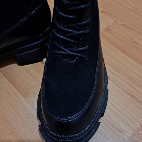 Hiking boots like new, size 38, black suede and eco leather