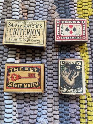 Vintage matchbox collection used, 4 pieces 1930–1950