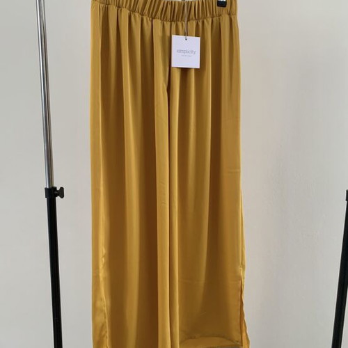 Satin set Simplicity with asymmetric top and wide-leg pants