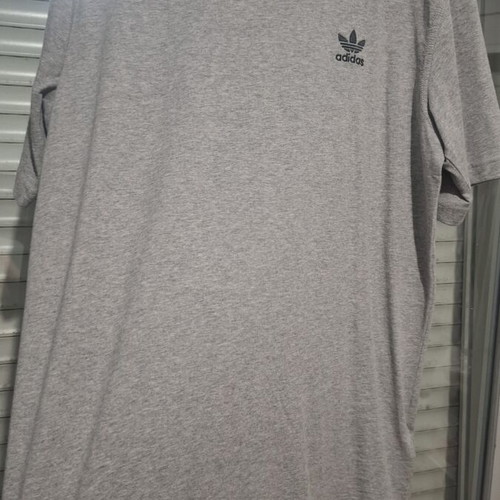 Adidas T Shirt M new, grey