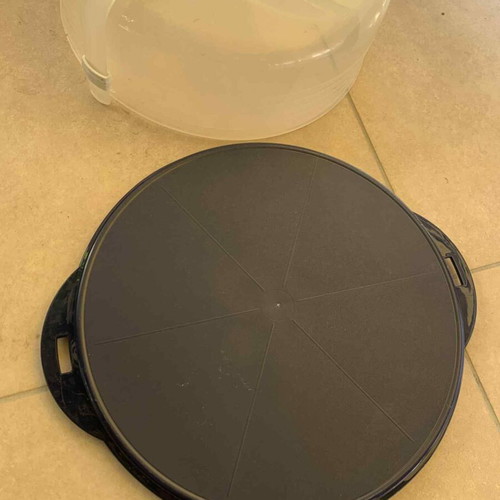 Tupperware set of 6 pieces used in excellent condition