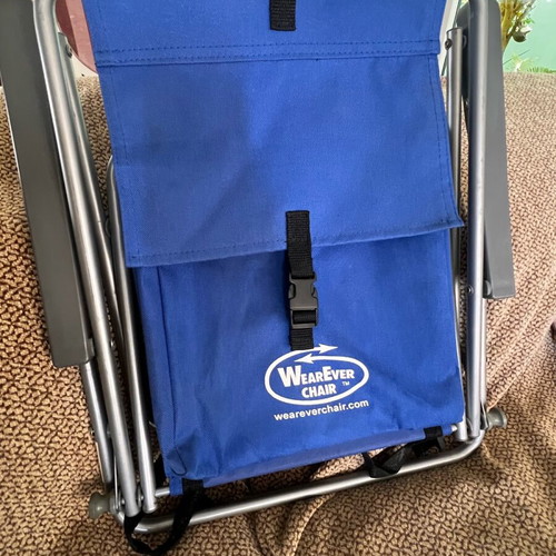 WearEver children's beach chair like new, blue, metal frame