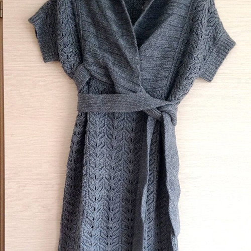 Knitted long kazaka sweater large new, gray