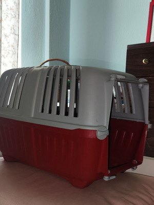 Pet carrier used, for small pets, 44x31 cm