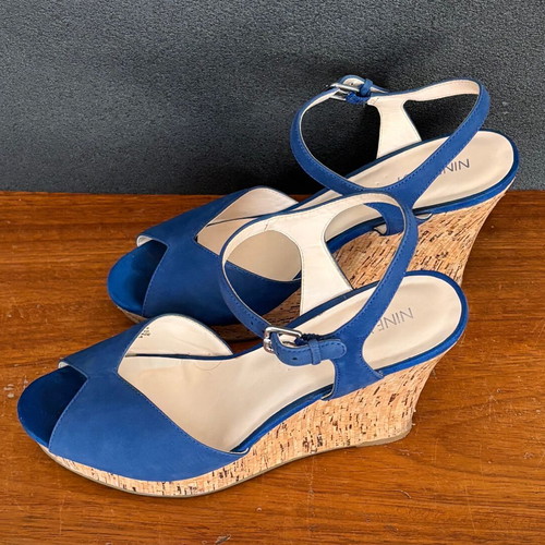 Nine West platform blue suede like new, size 40.5 with cork