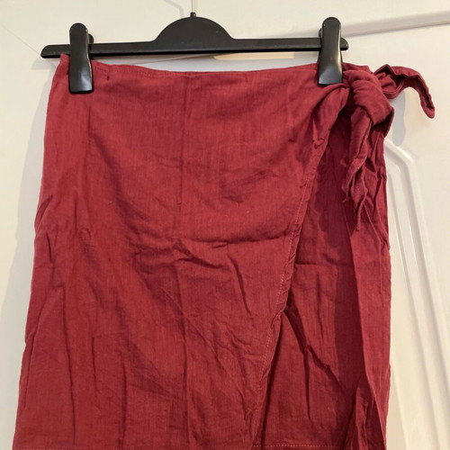 Diva by D Y2K linen wrap mini skirt XS used, claret