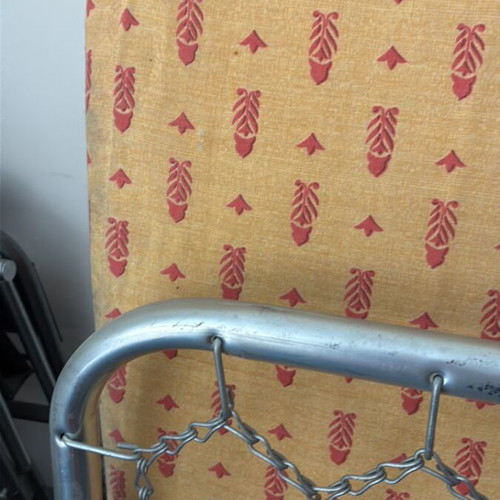 Folding bed used with minor storage imperfections