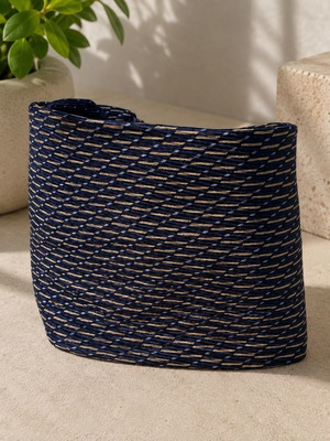 Nautica silk tie like new, blue and purple