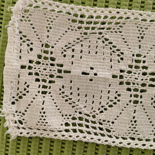 Vintage table runner handmade crochet cotton like new 13x103 cm