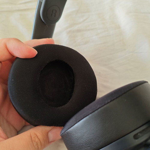 Sony Pulse 3D headphones like new with CoolGel Memory Foam earmuffs wireless