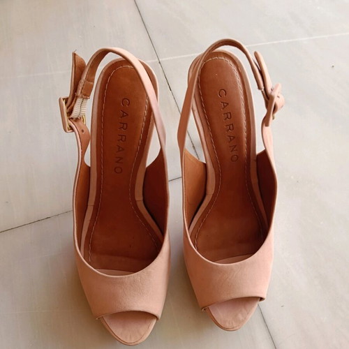 Carrano pink nude sandals size 38 like new