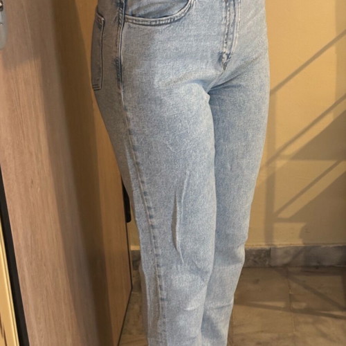 Zara jeans slim and straight fit like new, blue and pink
