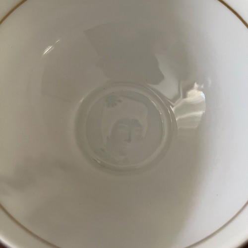 Japanese porcelain cups like new, set of 4 with graphic