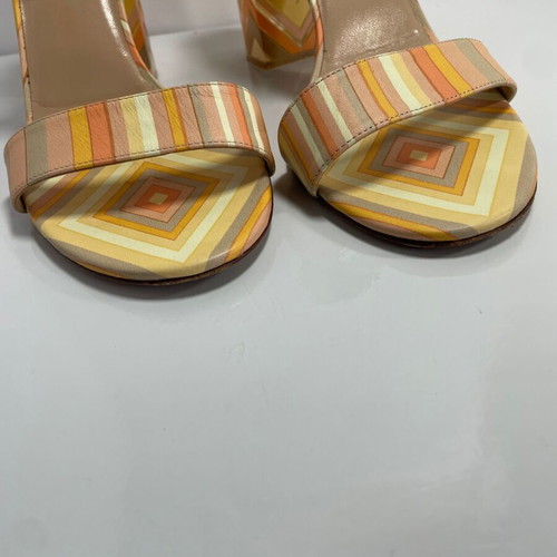 Valentino Garavani leather sandals like new, size 40, colorful