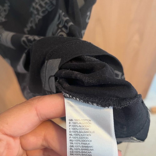 The North Face kids T-shirt size S like new