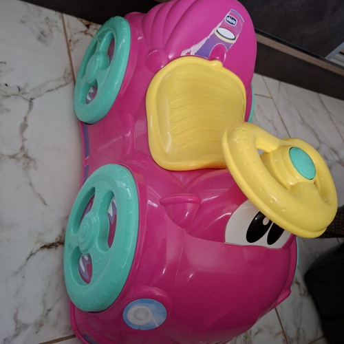 Chicco ride-on car like new, pink wheels