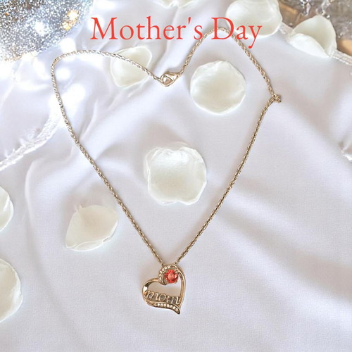 Stainless silver heart necklace with zircons and red crystal mom, new
