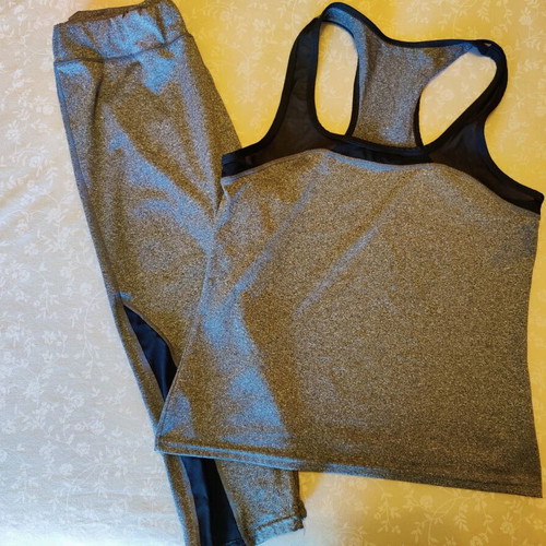 Women's sports set leggings and tank top gray like new
