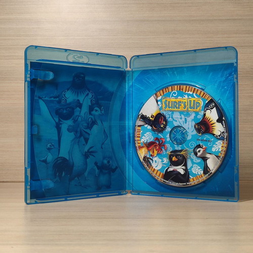 Surf's Up Blu-Ray used, dubbed with Greek subtitles