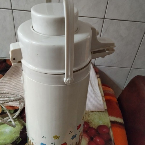 Collectible thermos set, large size