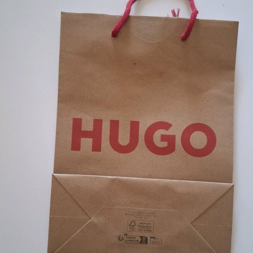 Hugo paper bag new, medium size 22x15x5cm