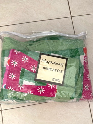 Children's colorful quilt set and pillowcase new