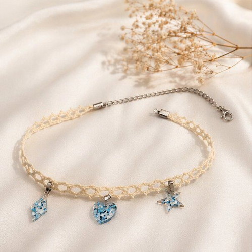 Knitted choker new with blue charms