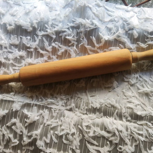 Wooden rolling pin like new in very good condition