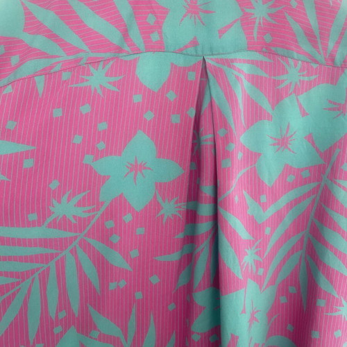Mexx shirt large, pink and green