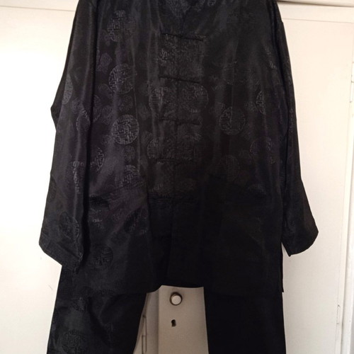 Authentic Chinese Kung Fu Tai Chi Set 100% Pure Silk XL new