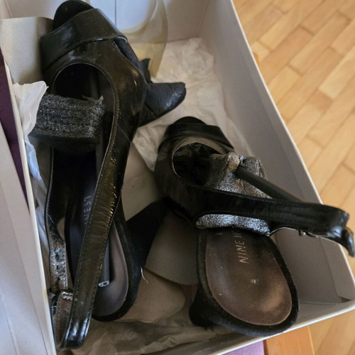 Nine West sandals size 35.5 like new, black