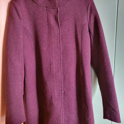 Only coat new burgundy with large hood, size small
