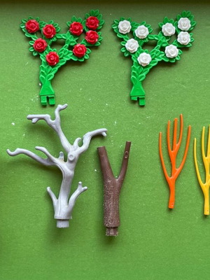 Playmobil plants and greenery like new