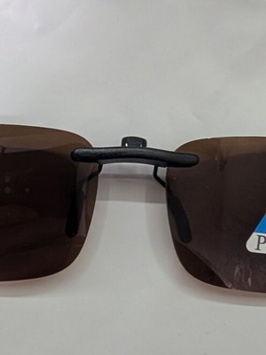 Polarized clip-on glasses lenses, brown