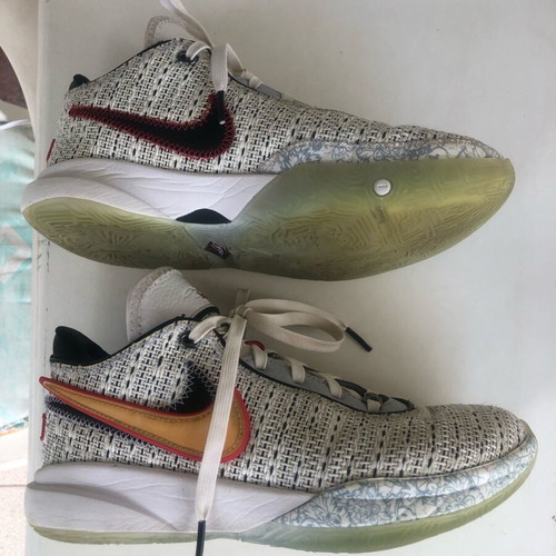Nike LeBron 20 (XX) GS Trinity basketball shoes used, size 38.5