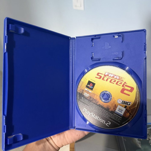 Pro Evolution 5, Fifa Street 2, NBA LIVE 09 PS2 game pack