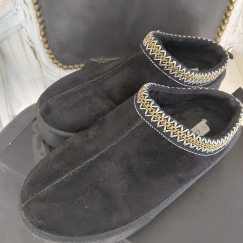 Slippers used, size 40-41, winter home style