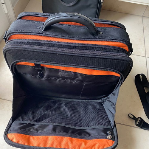 Booq Boa XL laptop bag used up to 15inch black orange