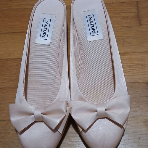Natori vintage cream mules size 38 like new