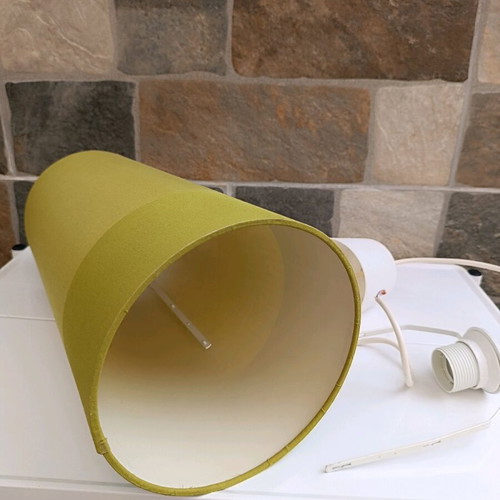 Ceiling light fabric like new, green lettuce color
