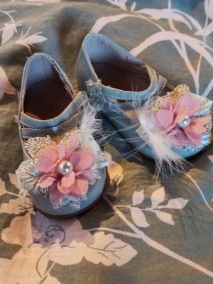 Doremi baptism baby shoes size 20 like new