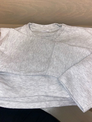 Cropped kids sweatshirt used for 9 years old, light gray Zara