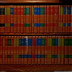  2 Εγκυκλοπαίδειες: Gateway to the Great Books & Great Books of the Western World