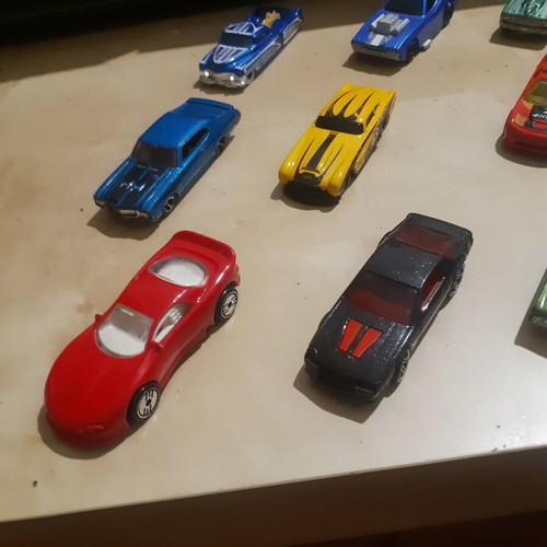 Pack of 11 muscle and racing toy cars
