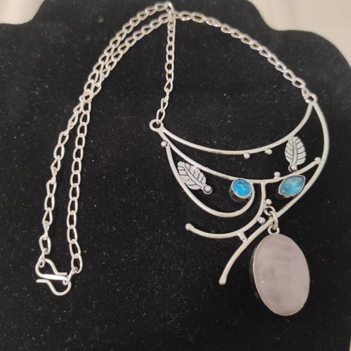 Ethnic necklace with rose quartz and blue topaz new, 40 cm chain