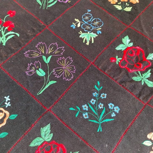 Handmade embroidered wall hanging used, floral patchwork carpet