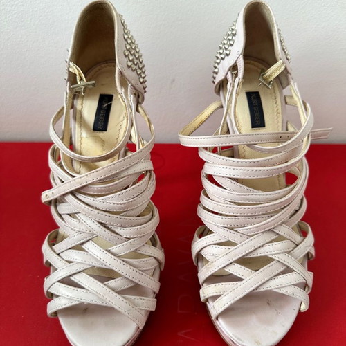 Kurt Geiger pink soft sandals with studs used, size 37