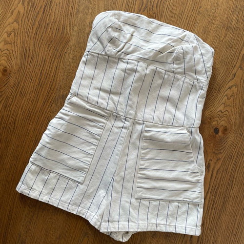Zara denim short jumpsuit like new, beige with blue stripes, size M